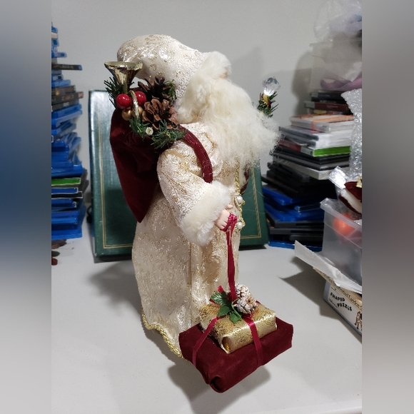 HOLIDAY CHRISTMAS TREE TOPPER - Picture 10 of 17